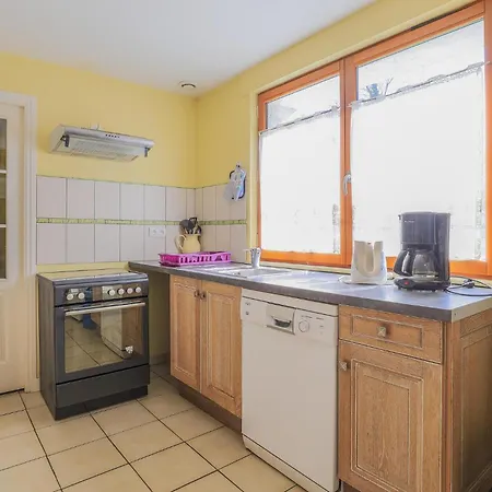 3 Bedroom Beautiful In * Hucqueliers